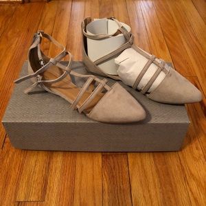 Women’s shoes size 9.5